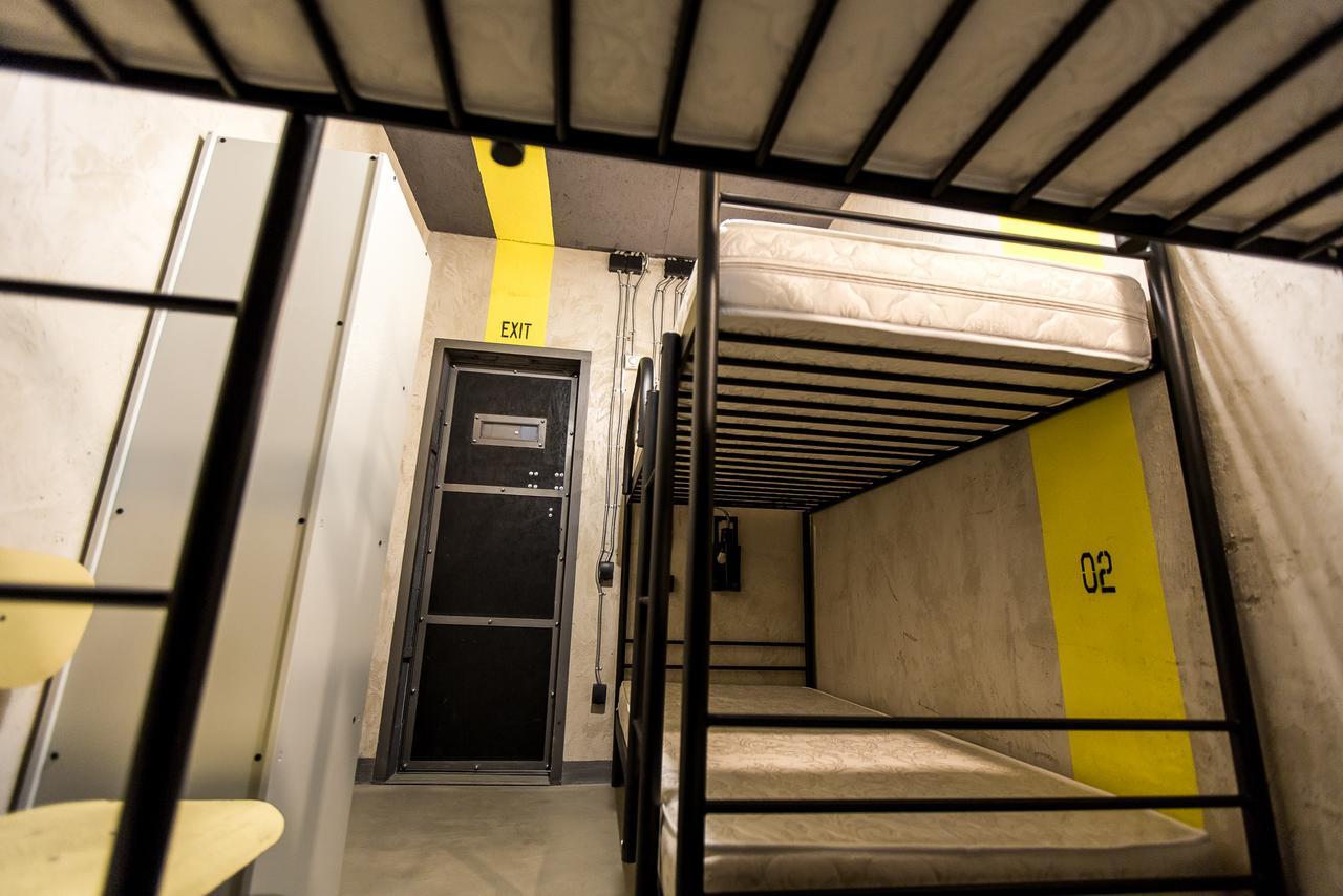 بيت شباب Lviv Loft Prison المظهر الخارجي الصورة