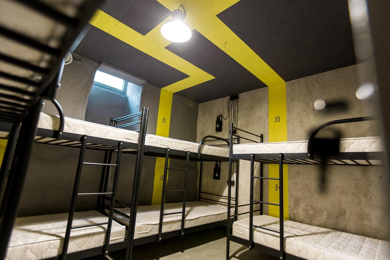 بيت شباب Lviv Loft Prison المظهر الخارجي الصورة