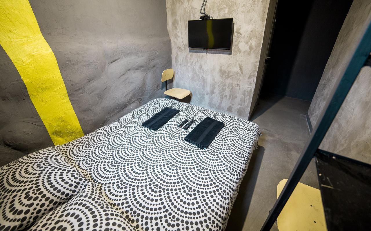 بيت شباب Lviv Loft Prison المظهر الخارجي الصورة
