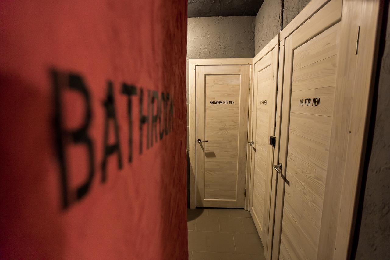 بيت شباب Lviv Loft Prison المظهر الخارجي الصورة