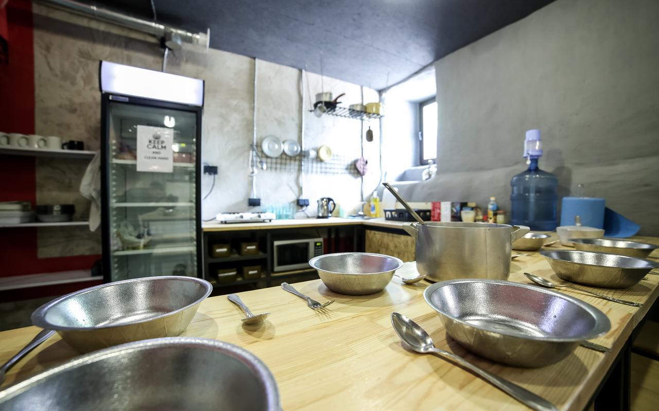 بيت شباب Lviv Loft Prison المظهر الخارجي الصورة